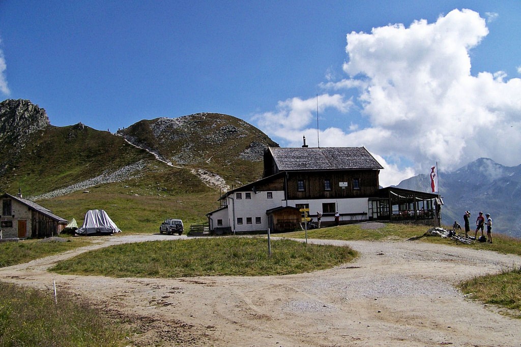 Tuxerjochhaus 2340 m