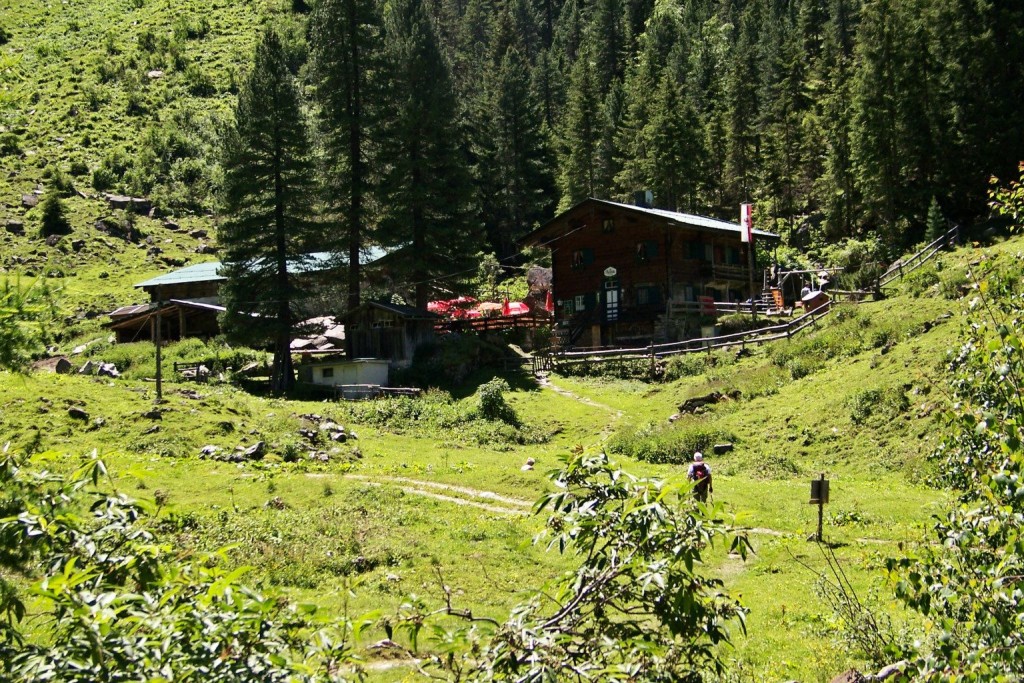 Jagdhaus Maxhütte 1445 m im Gunggltal